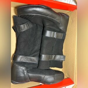 BRAND NEW DKNY MAREINA Black Leather and Fabric Boots